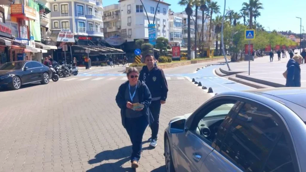 Marmarisliler Arabada Sigara İçmiyor!